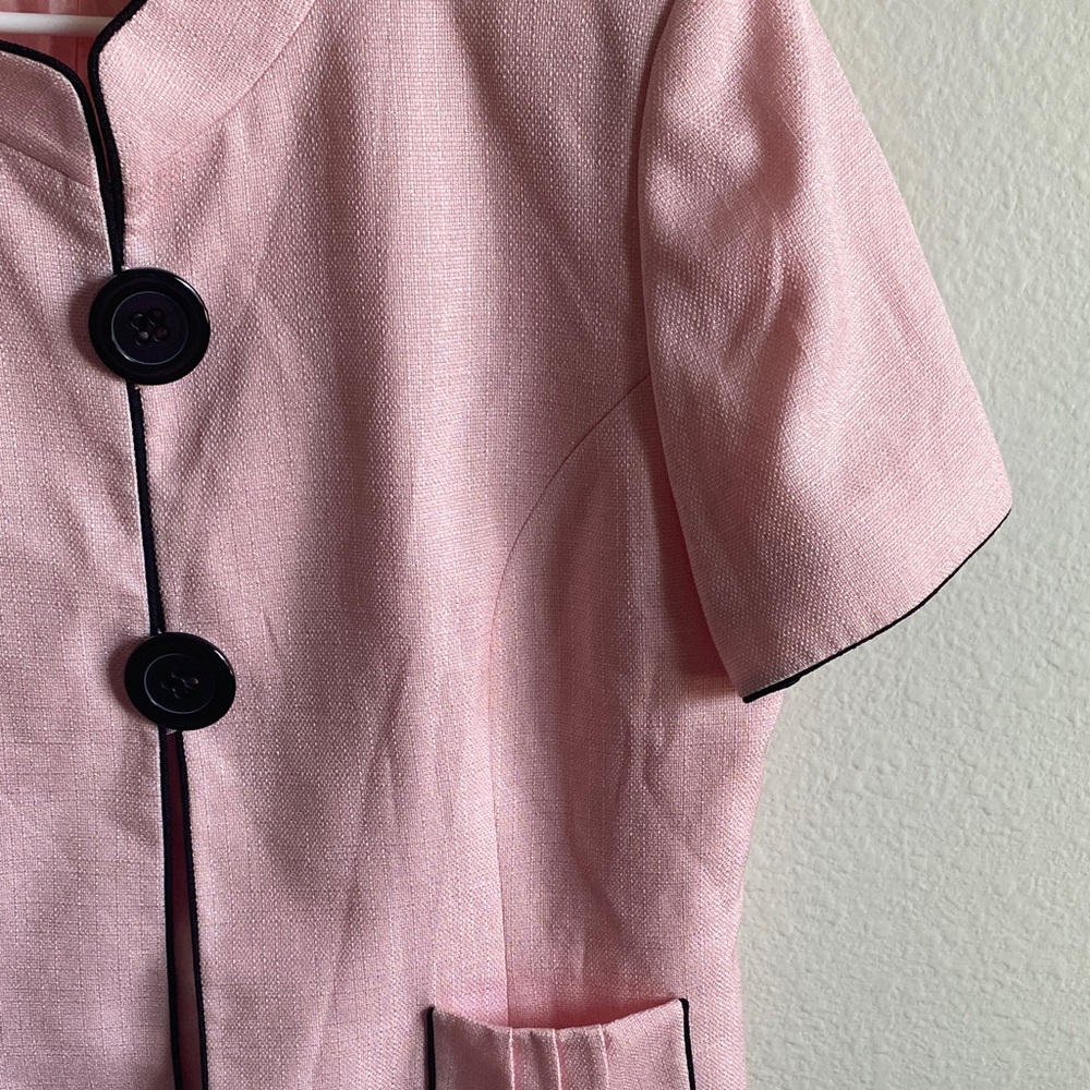 Tahari Pink Short Sleeved Blazer with Black Accents - Picture 6 of 12